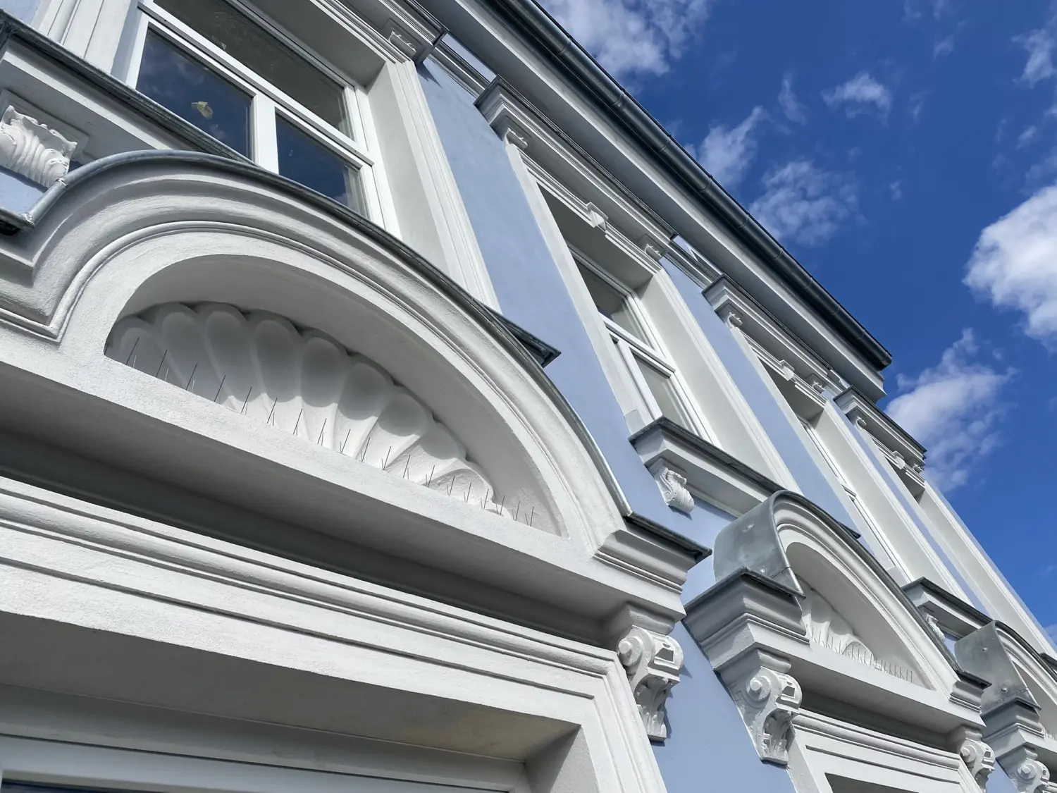 Gebäude von Immobilienbüro