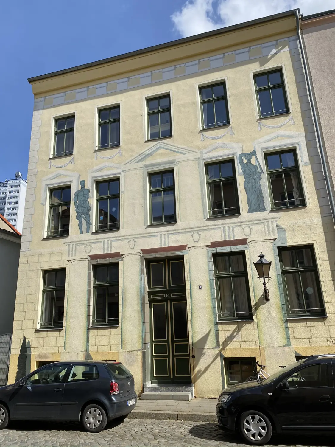Gebäude von Immobilienbüro