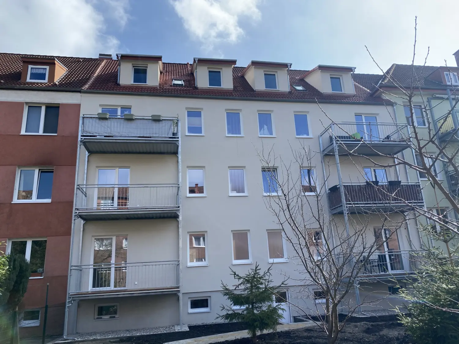 Gebäude von Immobilienbüro