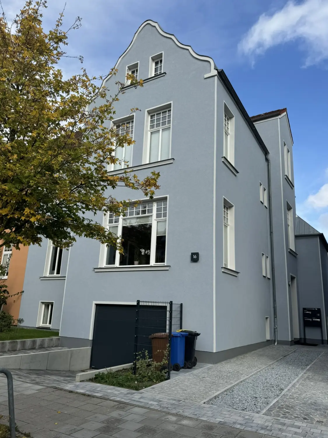Gebäude von Immobilienbüro